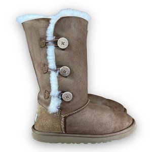 UGG Australia Bailey Button Triplet II Boots 1962Y Sheepskin Suede Tan Women 6
